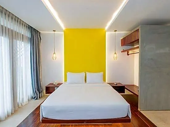 Victoria Hotel 4*